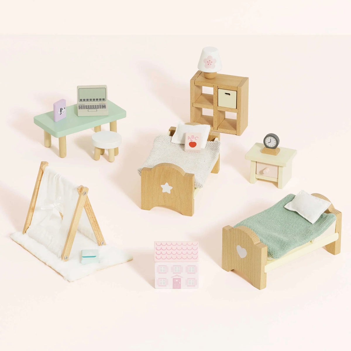 Deluxe Dolls House Furniture Set