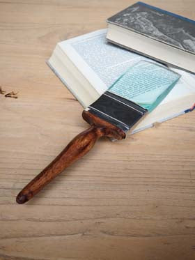 Brush Magnifer