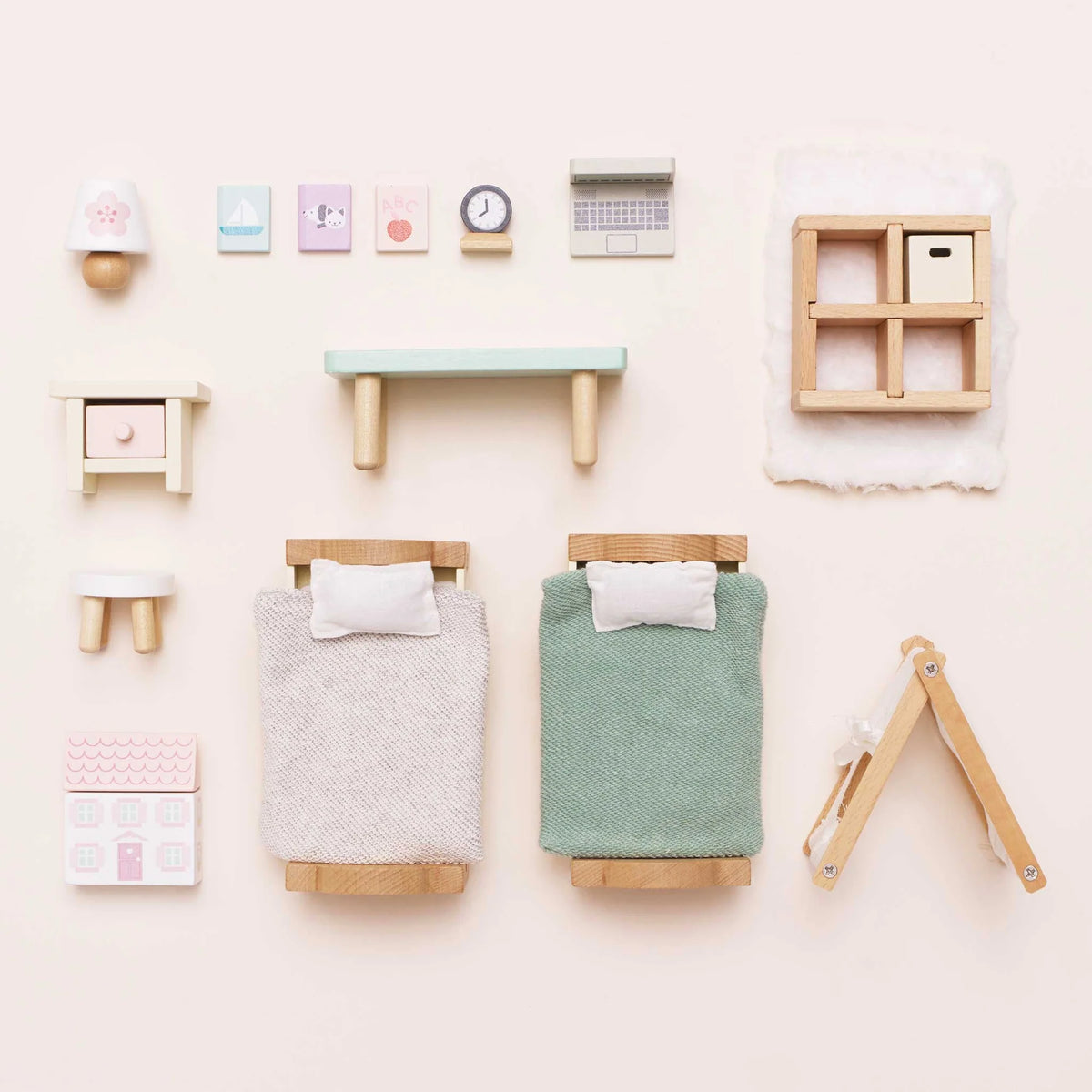 Deluxe Dolls House Furniture Set