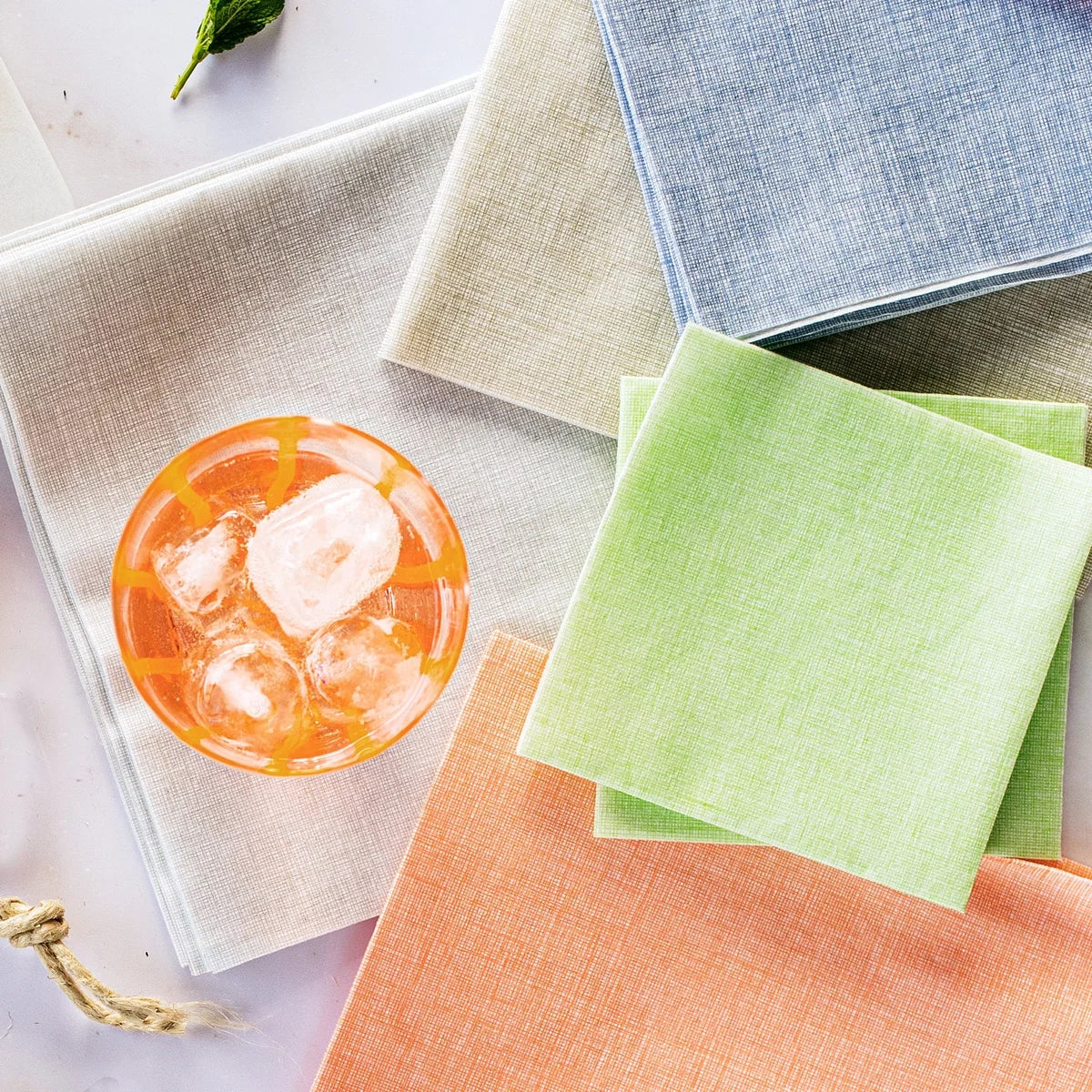 Papersoft Napkins Easy Light Gray Dinner Napkins | Pack of 20